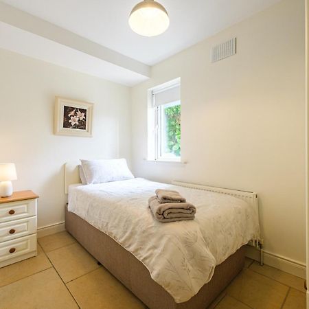 33A Steepleview Apartment Trim Bagian luar foto