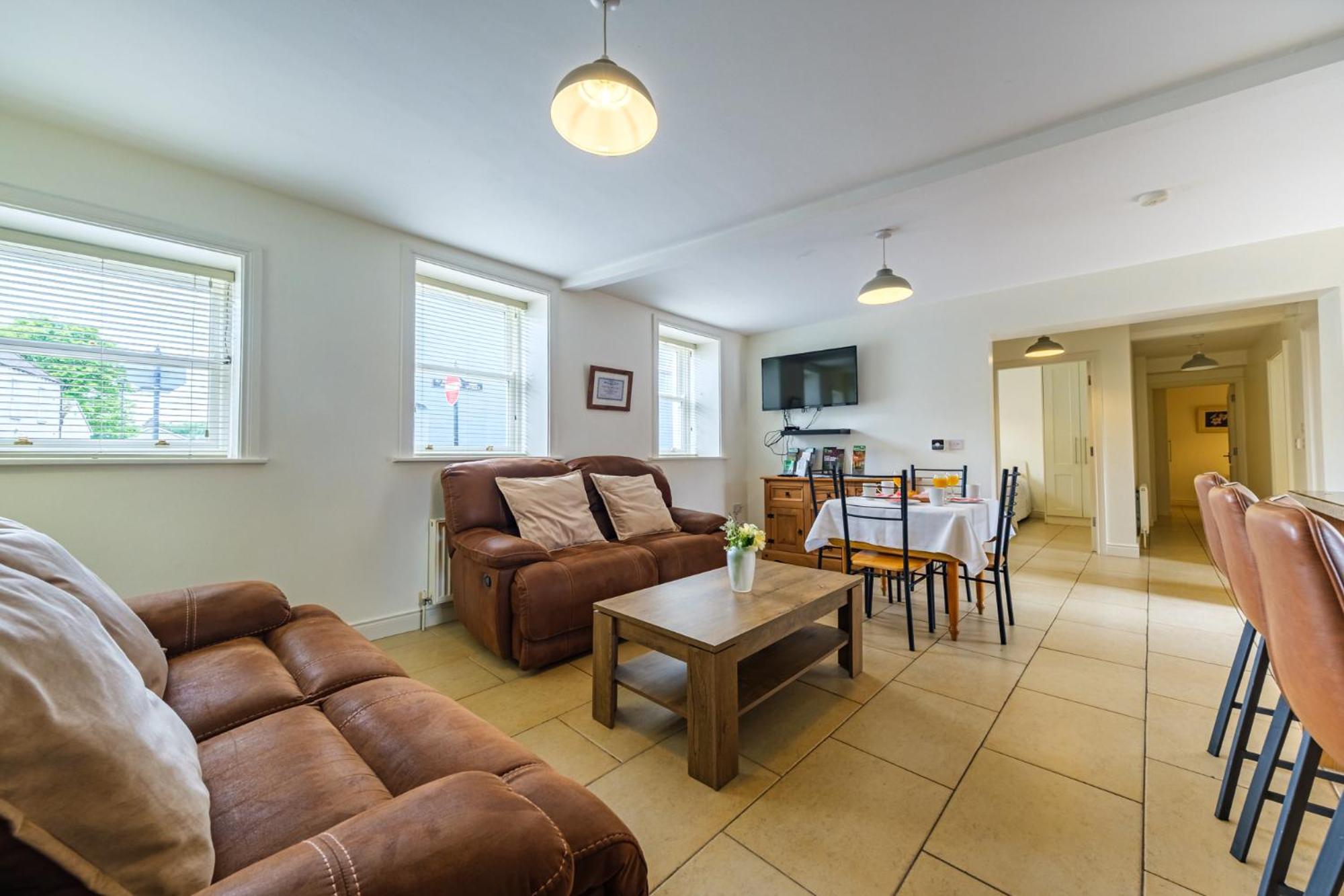 33A Steepleview Apartment Trim Bagian luar foto