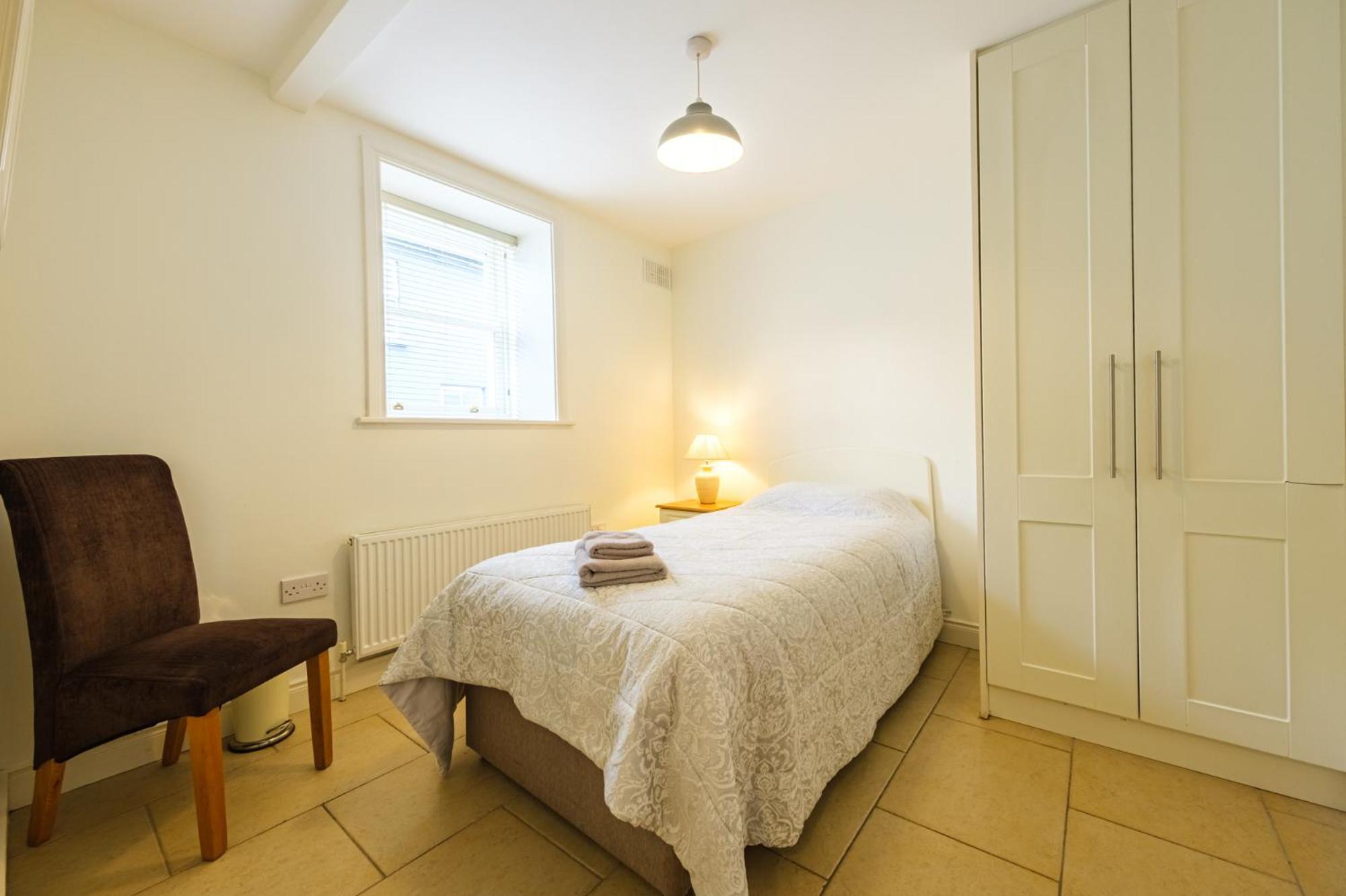 33A Steepleview Apartment Trim Bagian luar foto